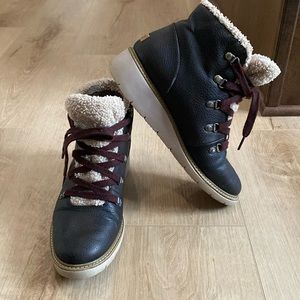 Dr scholls boots size 8